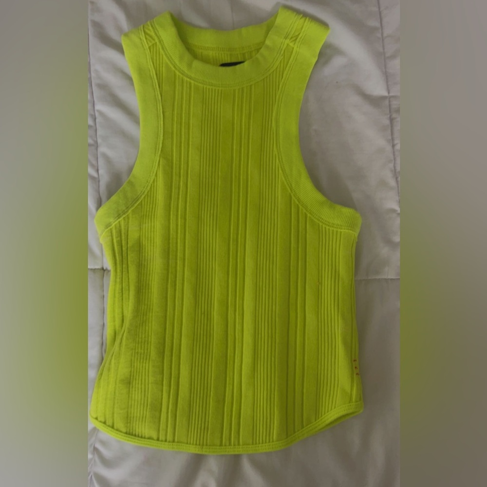 BDG halter crop